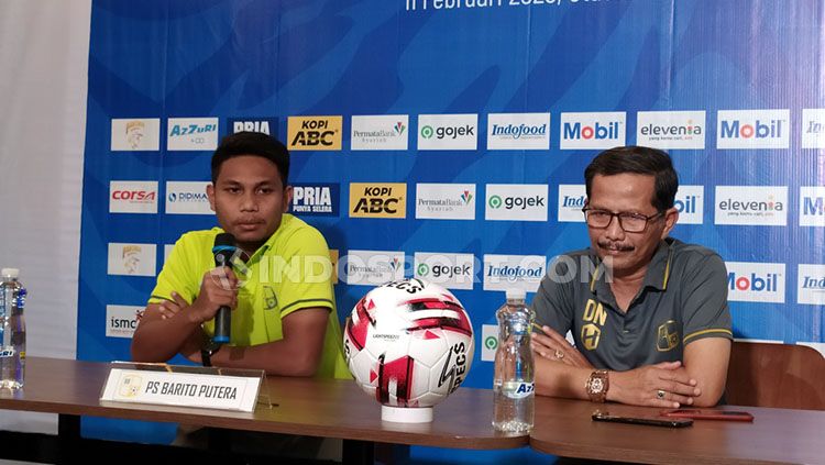 Pemain Barito Putera, M. Rafi Syarahil (kiri) berharap kompetisi Liga 1 2020 dapat segera bergulir kembali. Copyright: © Arif Rahman/INDOSPORT
